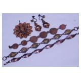 Vintage copper tone costume jewelry: Pendant -