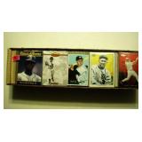 Box of 800 sports cards, mostly baseball & stars