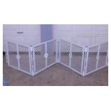 Toddleroo plastic 4 section child / pet gate,