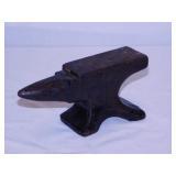 Primitive cast iron blacksmith anvil, 6.75' long