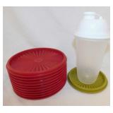 10 red Tupperware seals, 6.5' - Green Tupperware