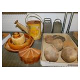 Primitive folk art plush Easter Eggs - Metal