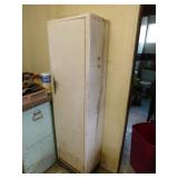 Mid Century Artcrest 1 door kitchen pantry