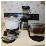 Hamilton Beach 4 qt. slow cooker w/ glass lid -