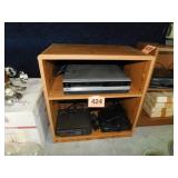 Wooden bookcase, 26" x 15.5" x 27.5"