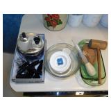 Green glass loaf pan - 2.5 qt. glass mixing bowl