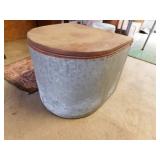 Vintage wood Sewing lidded box w/ back door spool