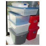4 storage totes w/ lids - Cupcake carrier