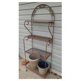 Metal mesh 4 shelf baker