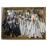 Stainless flatware: Forks, knives & spoons
