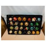 Vintage Christmas ornaments in case - Lighted