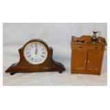 Musical mantel clock - 4 music boxes