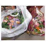 Artificial flower & greenery dï¿½cor