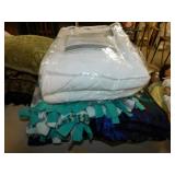 Twin mattress pad - Fleece throw blankets