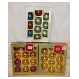 Christmas ornaments: 2 boxes Shiny Brite - 1