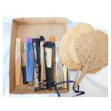 14 folding hand fans: Wicker & lace