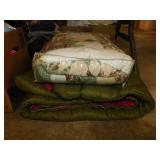 Quilted bedspread, twin size ? - Green camping