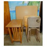 2 vintage folding chairs - Wooden TV trays -