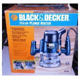 New Black & Decker 1 3/4 hp plunge router in box
