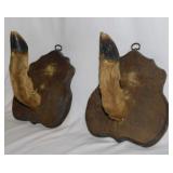 2 mounted deer hooves rifle / shotgun holder -