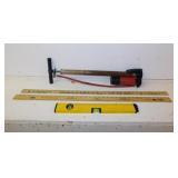 2 wooden yardsticks - Manual air pump & more
