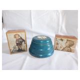 3 vintage music boxes: 2 Hummel & 1 carousel,