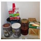 Christmas holiday tin & gift boxes: A Christmas