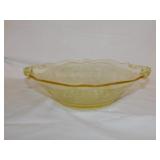 Yellow Depression glass: Serving bowl w/ handles