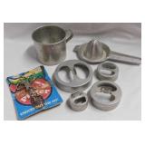 4 vintage Calumet biscuit, cookie & pastry cutter