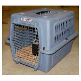 Petmate Pet Porter carrier, 13' x 19' x 14'