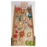 Vintage Christmas tree ornaments: Old World -