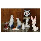 Vintage animal figurines: Blown glass cat w/ fish