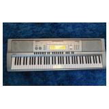Casio WK-200 digital keyboard -