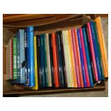 23 National Geographic society books - Animals
