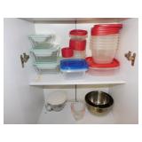 Pampered Chef glass batter bowl w/ lid -