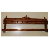 Oak quilt wall rack, 38' wide