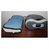 Onn CD player alarm clock radio - Country music