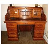 Nice oak rolltop desk, 54' x 30' x 49',