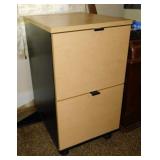 Wooden 2 drawer filing cabinet, 15' x 20' x 27'