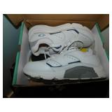 New pair ladies Apex V854 leather walking shoes -