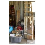 Wooden corner shelf - Vintage window pane -