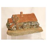 David Winter The Crown Inn cottage, 6' long
