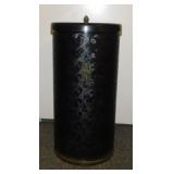 1960's Pearl-Wick black laundry hamper w/ lid,
