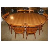 Tell City dining table w/ 2 leaves & 6 maple