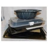 Kitchen bakeware: Wilton bundt cake mold - Muffin