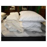 Quilted bedspreads - 3 bed pillows