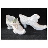 Fenton hobnail milk glass slipper w/ cat