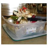Storage tote w/ lid full of Christmas dï¿½cor,