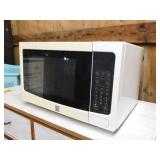 Kenmore microwave oven, 20" x 14.5" x 13"