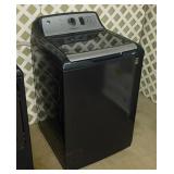Nice clean GE 5 cu. ft. smart washing machine with